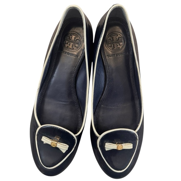 Tory Burch Dakota Patent Calf Ballet Loafers - Picture 4 of 7